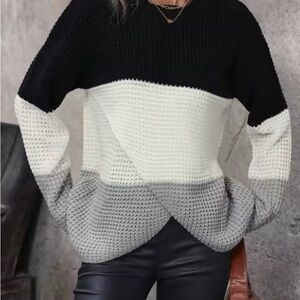 Chic Soul colorblock Knit Sweater - Black, White & Gray
